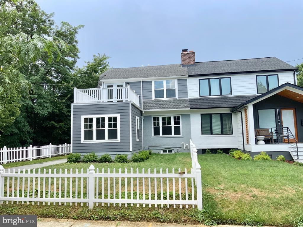 Primary Photo - 1318 Ingraham St NW