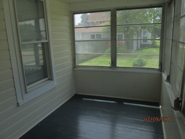 Building Photo - 224 Baldwin St