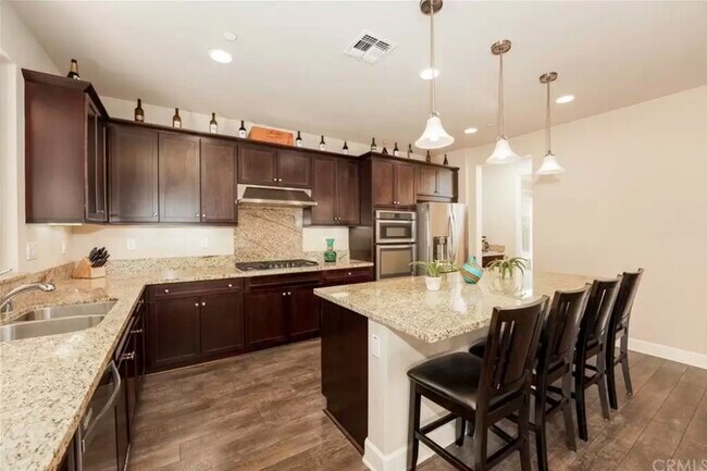 Building Photo - 519 Machado Way