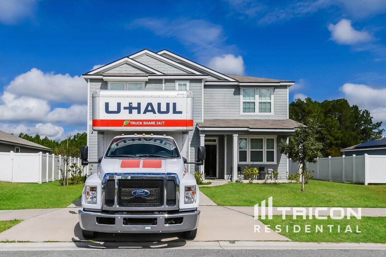 Foto principal - 15669 Palfrey Chase Dr