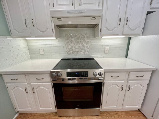 Building Photo - 4781 Rex Ct