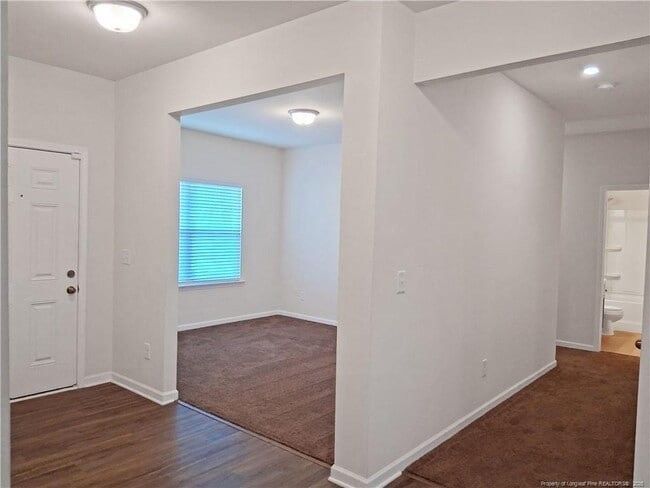 Foto del edificio - 142 Planters Ln