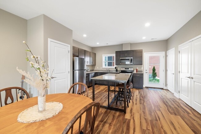 Building Photo - Individual Leases In Remodeled Clover Valley Townhome