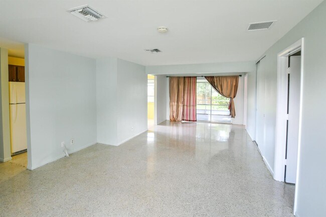 Foto del edificio - 5032 Marion Pl