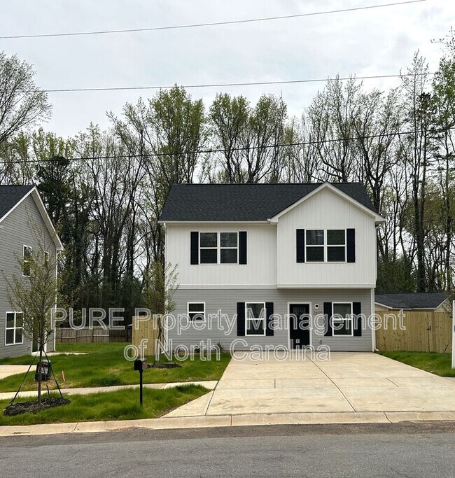 Building Photo - 2649 Hemphill St