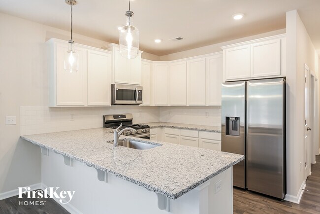 Foto del edificio - 902 Birchcrest Wy