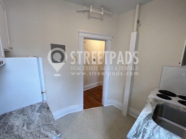 Foto del edificio - bedroom in Boston MA 02215