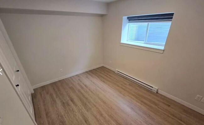 Photo du bâtiment - 815 St Mary's Rd