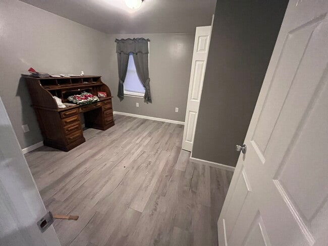 Building Photo - Leck Kill Apartments