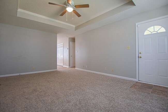Foto del edificio - Pet Friendly Three Bedroom!