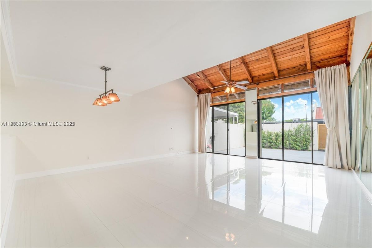 Foto del edificio - 13167 SW 11th Ln Cir