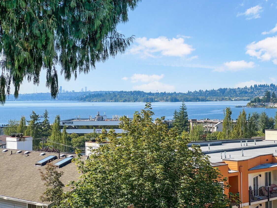 Foto principal - 11809 100th Ave NE