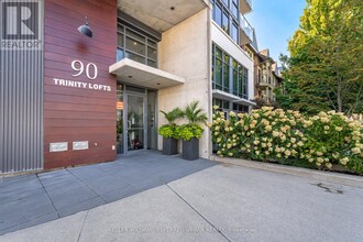 Building Photo - 90 Trinity St