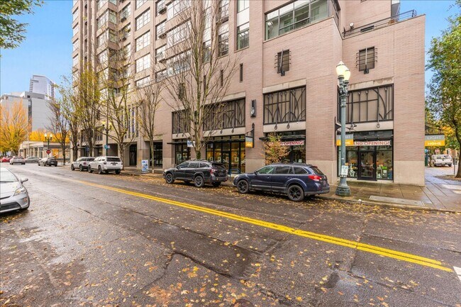 Foto del edificio - Modern Pearl District Condo – 1 Bedroom + 1 Bath with City Views