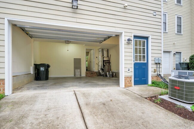 Trasero - 5357 Discovery Park Blvd