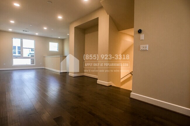 Building Photo - 3074 Mawing Rd