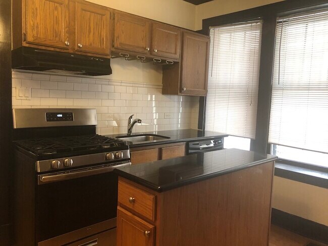 Foto del edificio - 1032 W Oakdale-1