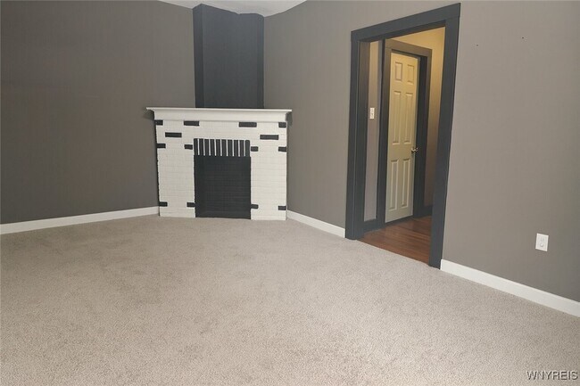 Foto del edificio - 145 Tyler St