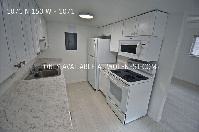 Foto del edificio - Newly Updated 2 Bed Orem Unit! No Deposit ...