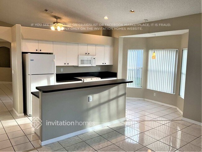 Foto del edificio - 18863 NW 24th Ct