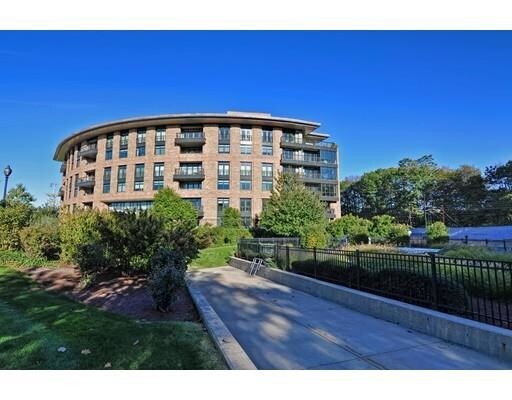 Foto del edificio - 2400 Beacon St