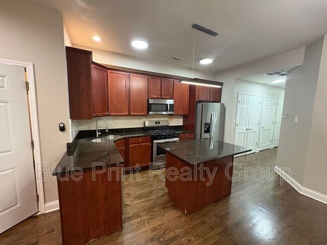 Building Photo - 4143 S Wabash Ave