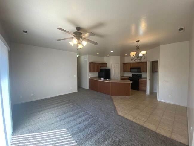 Building Photo - 154 S 1250 W