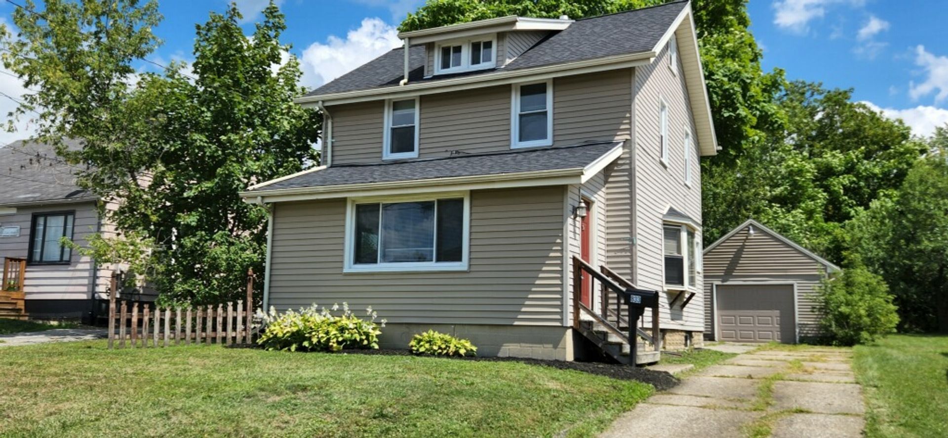 833 Lawrence Ave Girard, OH 44420 – photo 1 of 23