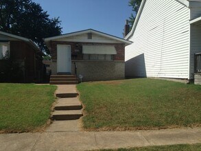 Building Photo - 7621 Alabama Ave