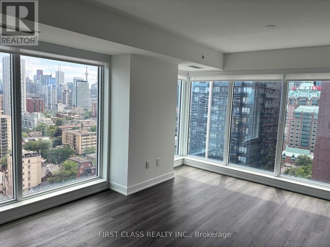 Building Photo - 609 Sherbourne St