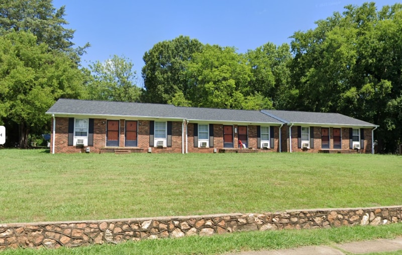 Primary Photo - 625 Taylor St