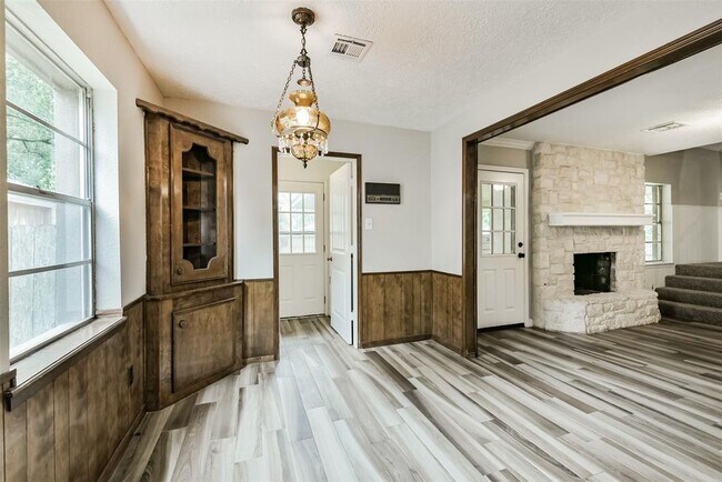 Foto del edificio - 28902 Twisted Oak Dr