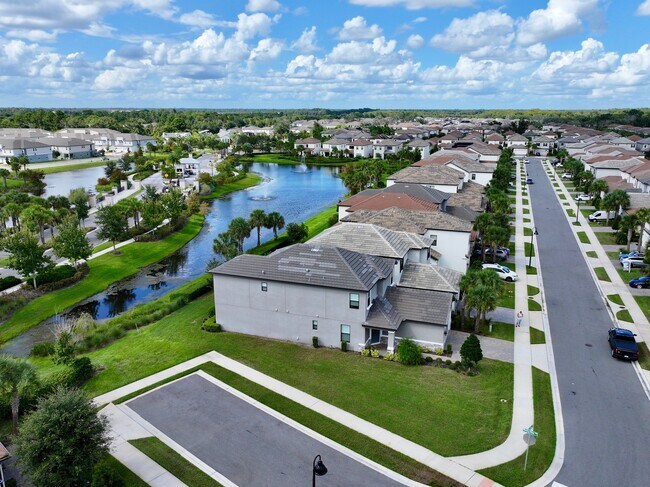 Foto del edificio - 1368 Blue Stem Ln