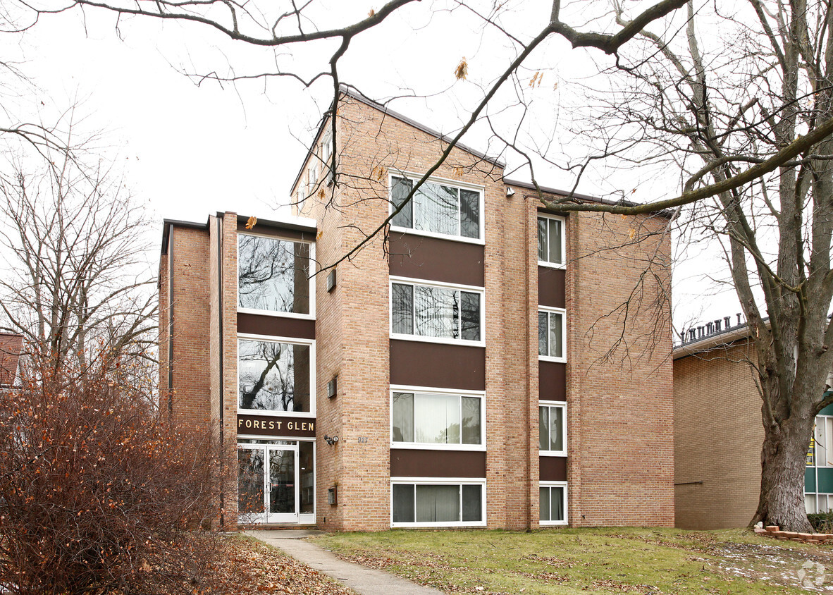 Primary Photo - Forest Glen