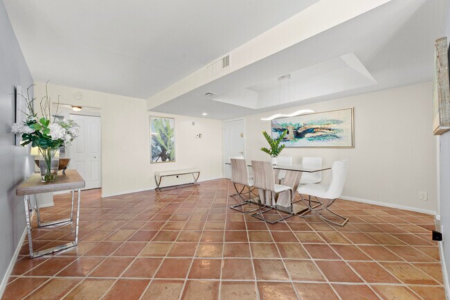 Building Photo - 3610 S Ocean Blvd