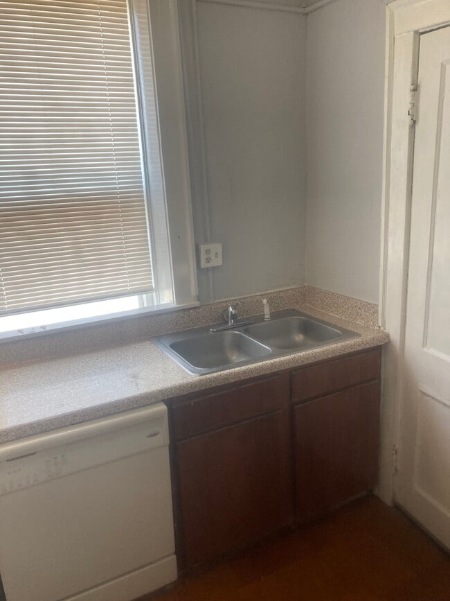 Colonial Apartments Apartments in Memphis, TN