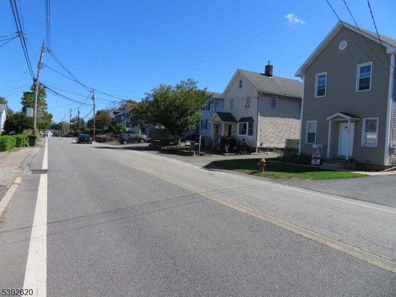 Primary Photo - 297 Center St