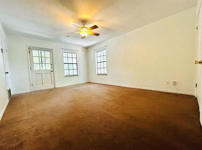 Building Photo - 4511 Avenue B