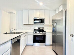 Building Photo - 1487 Cactus Rose Dr