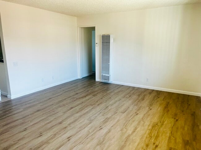 Building Photo - 8468 San Antonio Ave