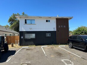 Building Photo - 3715 Norwood Ave