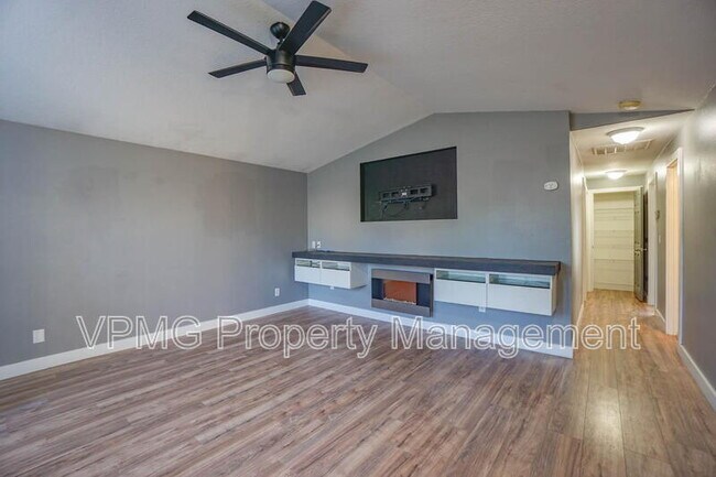 Foto del edificio - 7602 NE 159th Ave