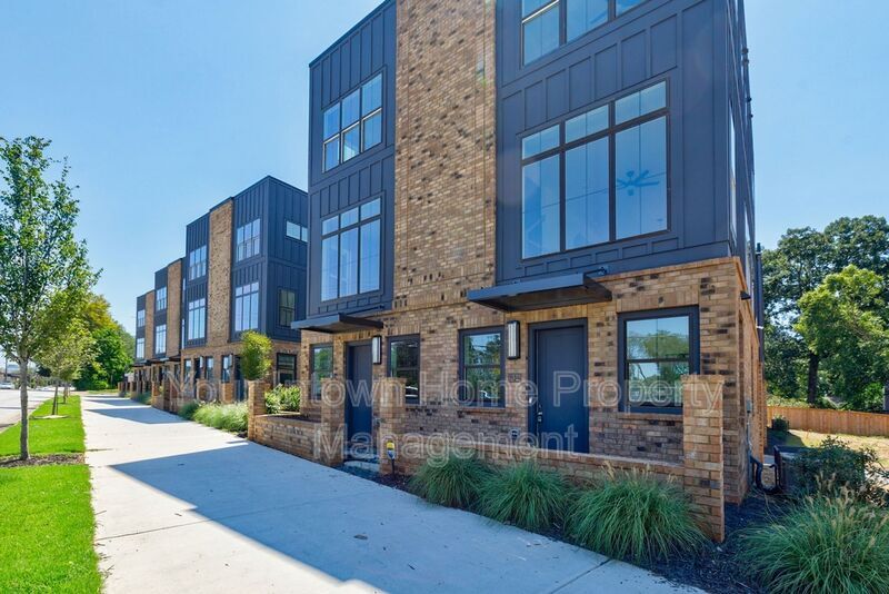 Foto principal - 1132 West Marietta St NW