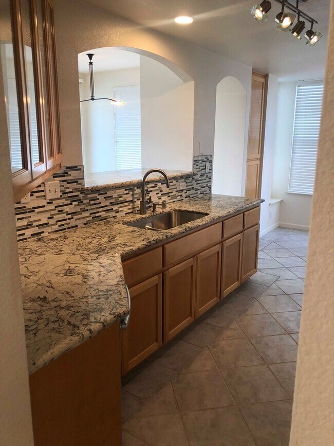 Building Photo - WATERFRONT REDWOOD SHORES CONDO