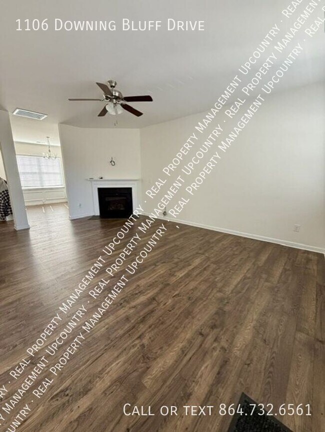 Foto del edificio - 1106 Downing Bluff Dr