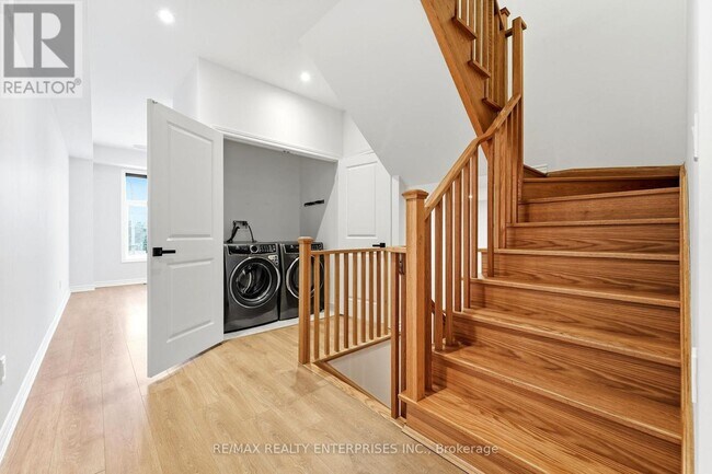 Photo du bâtiment - 414 Okanagan Path