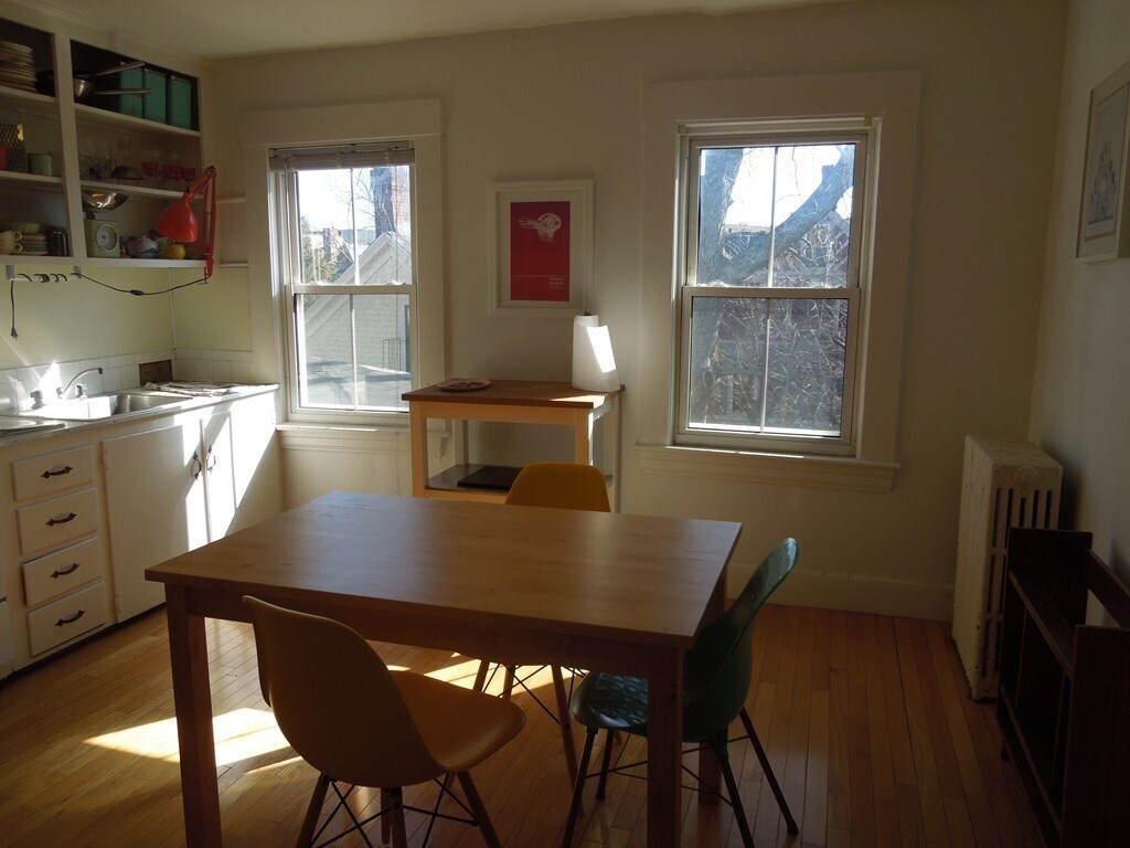 Primary Photo - 15 Shepard St