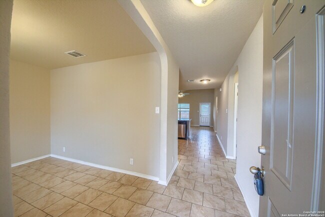 Photo - SPACIOUS 4-BEDROOM OFFERING 50% OFF FIRST ... Apartment