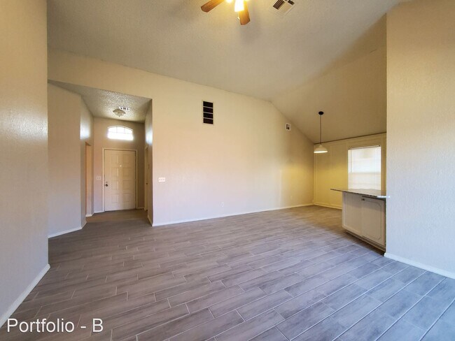 Building Photo - 3 br, 2 bath House - 1161 McConnell Drive