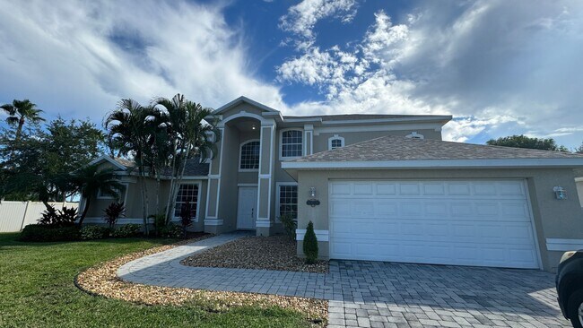 Building Photo - Gated 2-story single family home in Tamari...